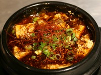四川料理の名店で研鑽を積んだシェフならでは。本場の味を楽しめる『陳麻婆豆腐』