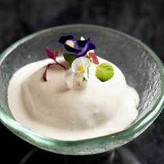 白ワイン片手に楽しみたい『半熟卵　アンチョビマヨネーズとトリュフの香り』