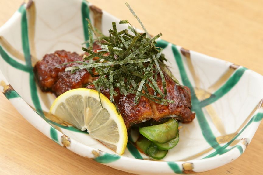 焼き立ての鰻をたっぷり使った『うざく』