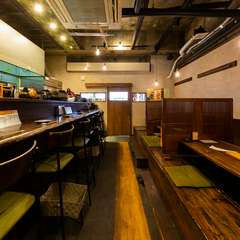 懐かしさと温かさを感じる店内