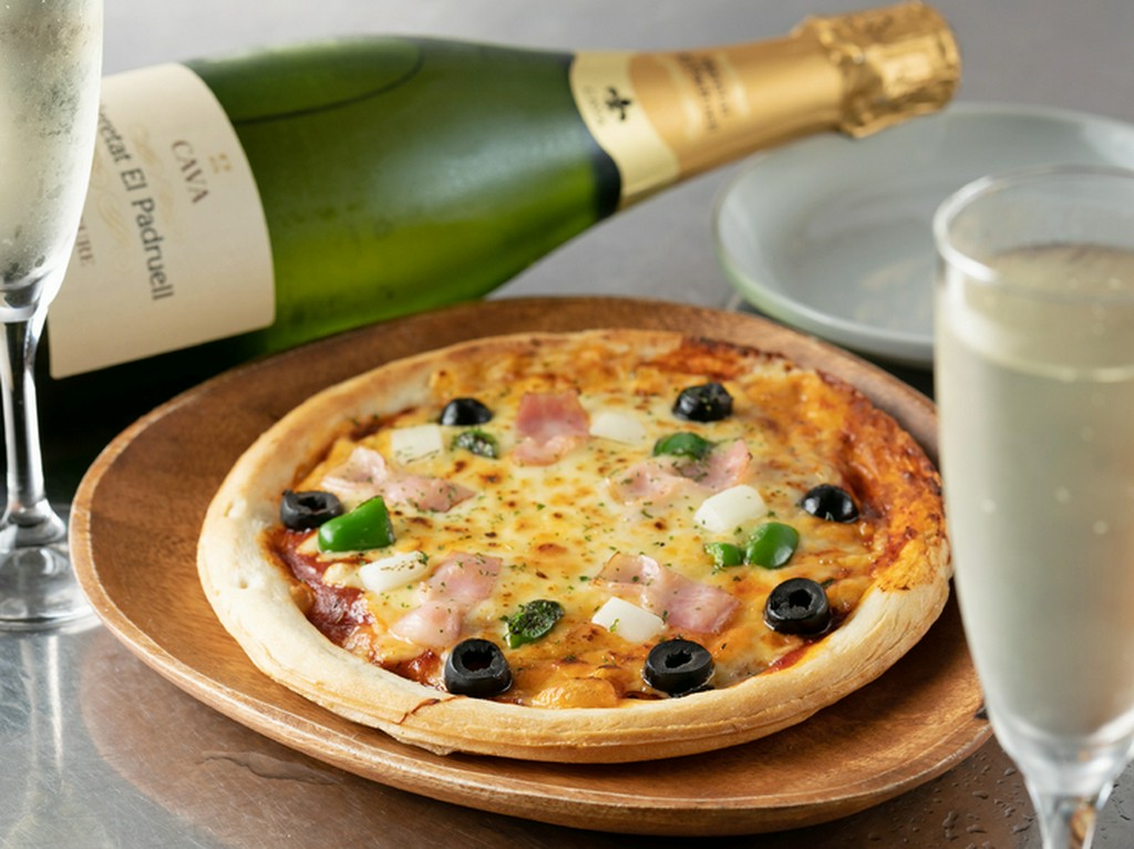 お一人様にもうれしい食べきりサイズ『ミックスピザ』