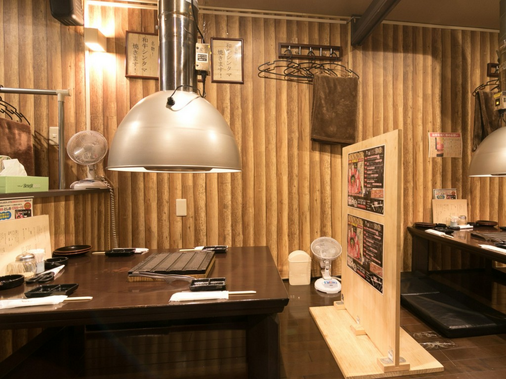 いつもとひと味違った焼肉を満喫する