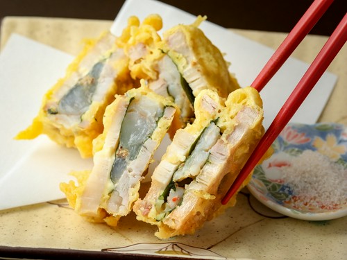 さっくさくで味わい深い『海老の蓮根挟み揚げ』