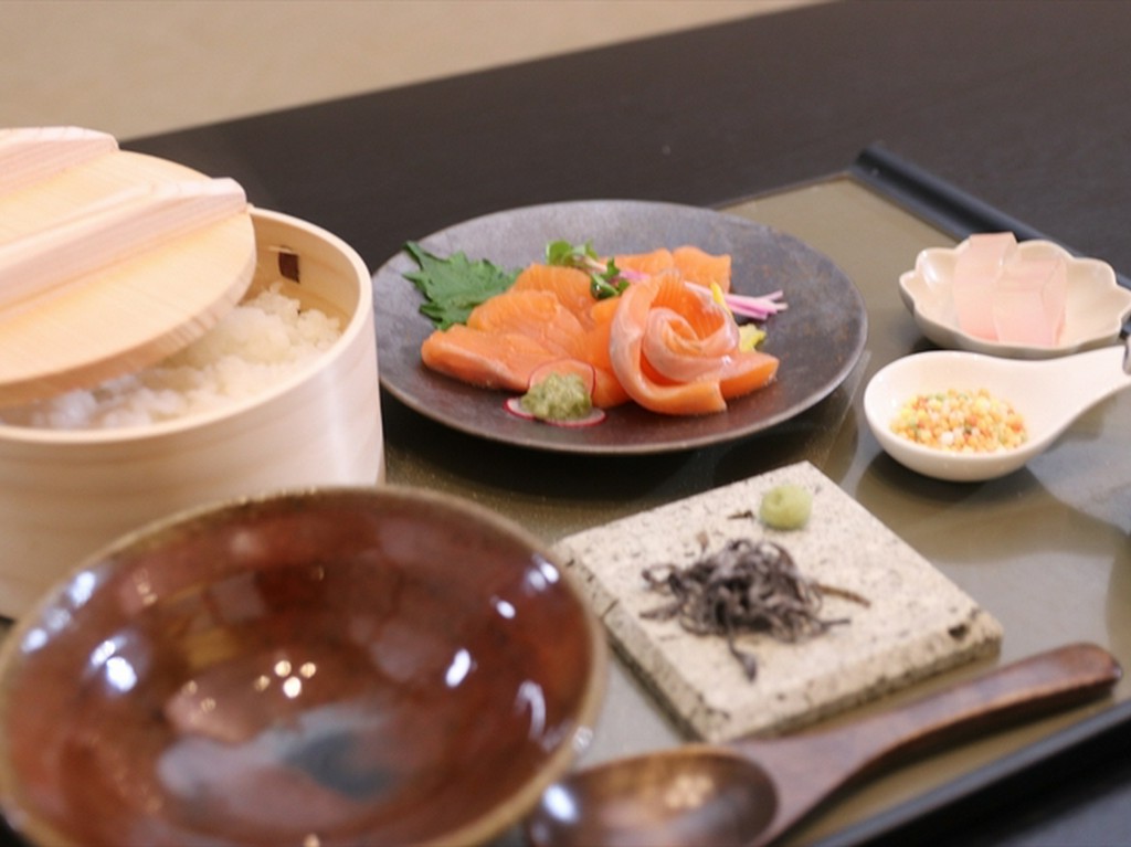 信州サーモンひつまぶしセット