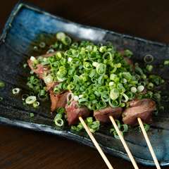 常連の方に愛される店の看板メニュー『塩レバー』