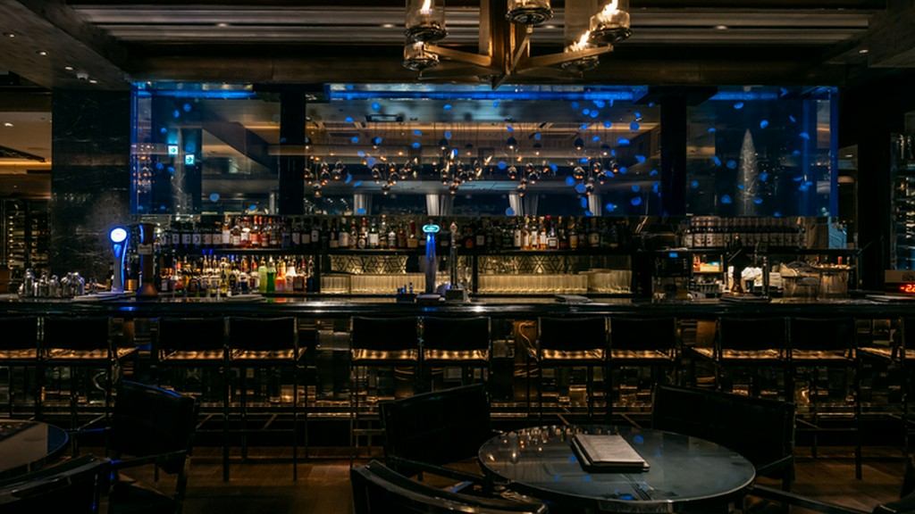 最大300名収容可能。ラグジュアリーな空間で貸切パーティーを