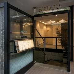 恵比寿駅すぐ目の前。大人の社交場に相応しい極上空間を演出