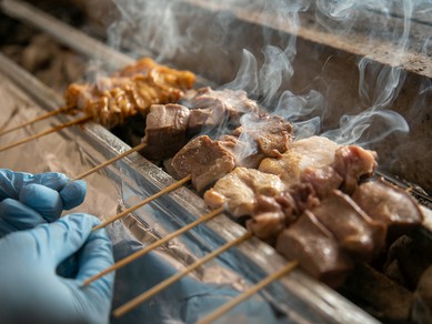 親しい間柄が安心して集まれる環境で外食を楽しむ