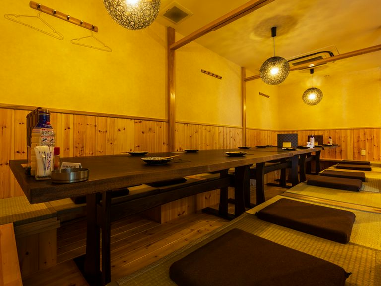 人数に応じた個室に早変わり。少人数から最大22名まで対応