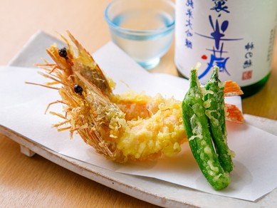 世界の一流シェフが絶賛するエビの味を最大限に味わえる『天使の海老の天ぷら』