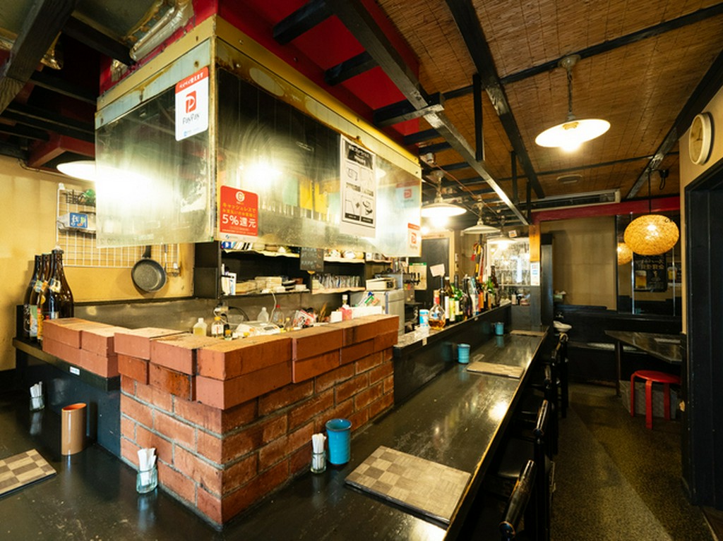 焼き上がりをすぐにいただけるカウンター席