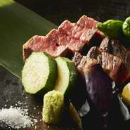 1頭の重さのわずか3％程度しかない貴重な部位とされています。
量もさることながら、脂肪がほとんどない上に肉質が柔らかく、赤身の味をしっかり味わえる部位です。