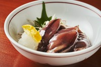 お酒のお供にぴったりな美味しいほたるいかの沖漬けをお楽しみください。