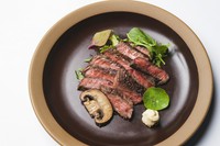 ガッツリお肉を味わいたい方はこちら
香ばしく焼いた脂がgood
