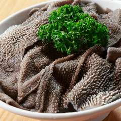 今までにない新しい食感！ 重慶火鍋の醍醐味『牛センマイ』