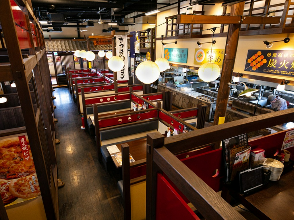 民芸工房のような可愛らしい店内