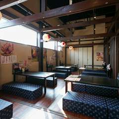 空を眺められるように窓を設置