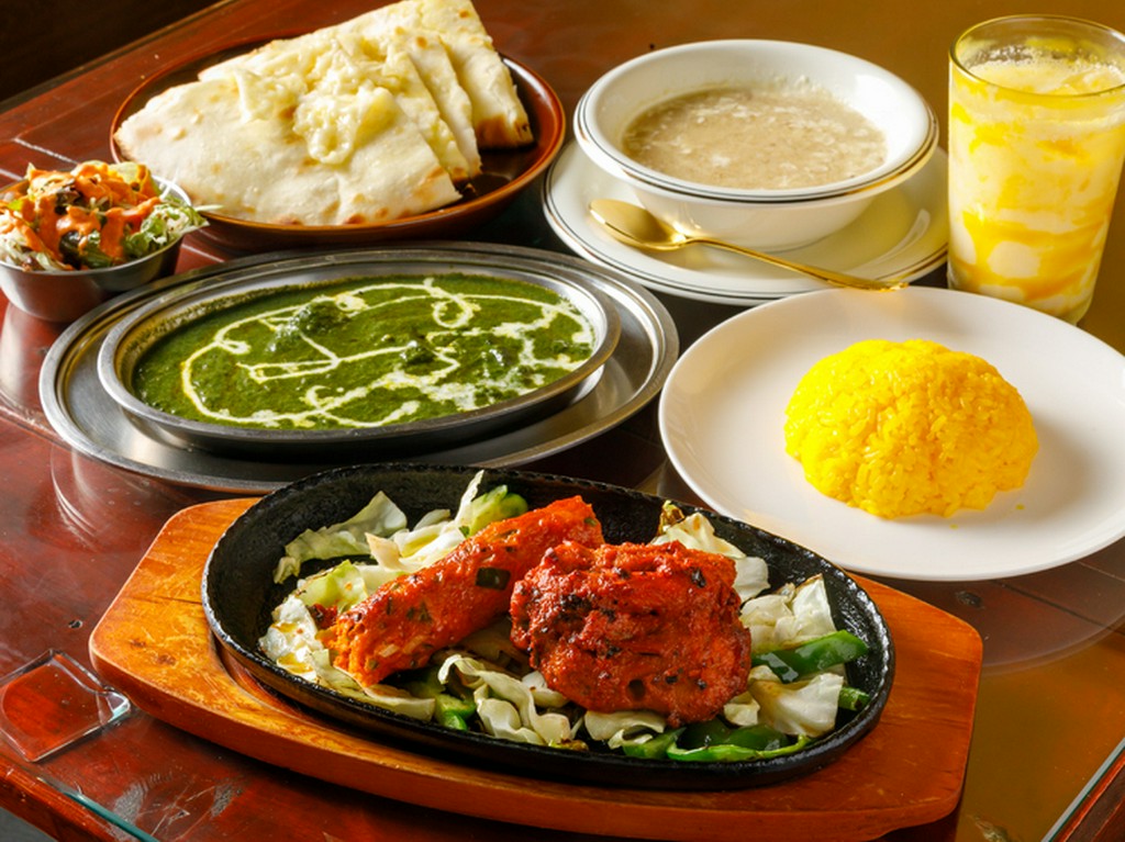 ボリューム満点！予約なしでも注文可能なディナーの人気コース『ボノボコース』