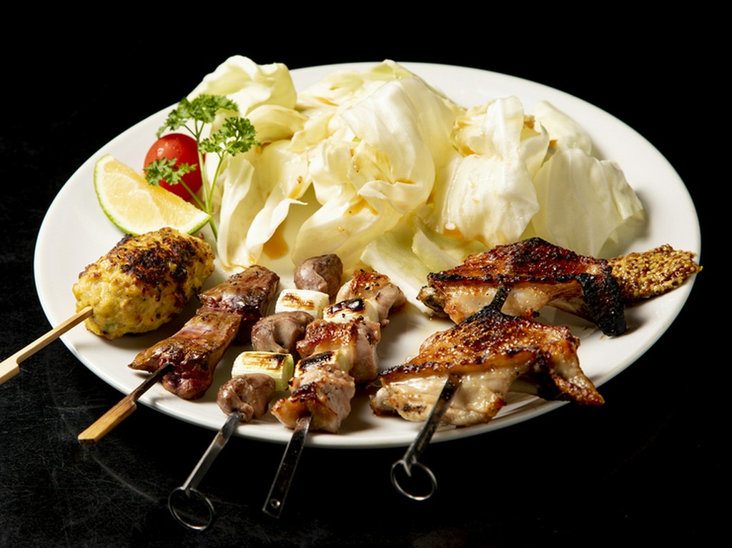 宮崎地鶏を満喫する『つくね、モモ肉、ネギ間』