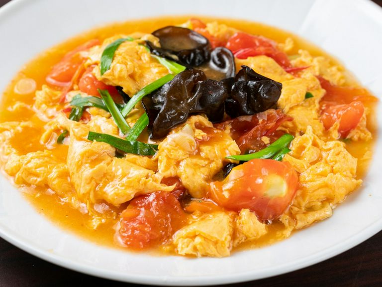 トマトの酸味でさっぱりと味わえる! ふわふわの卵もたまらない『トマト玉子炒』