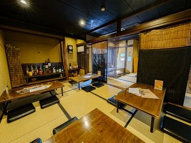 ゆったり寛げるお座敷席