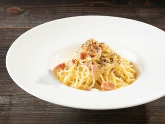旨みが凝縮された濃厚な『カルボナーラ』