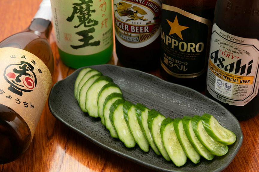 あっさりとした『きゅうり１本浅漬け』は箸休めにも最適
