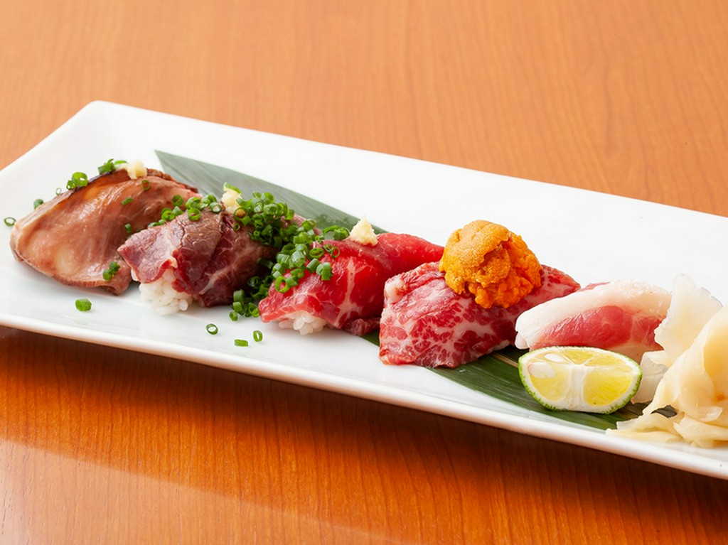 ここでしか味わえない桜肉寿司『桜にぎり　おまかせ五貫』