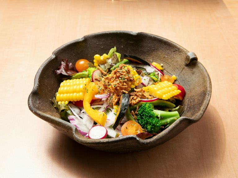 大切に育てた旬の野菜が主役!『旬の野菜サラダ』