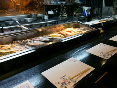 落ち着いた大人の雰囲気で二人の時間を