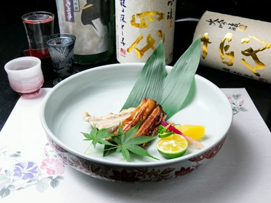 旬の穴子を食べ比べ『穴子照焼・白焼』