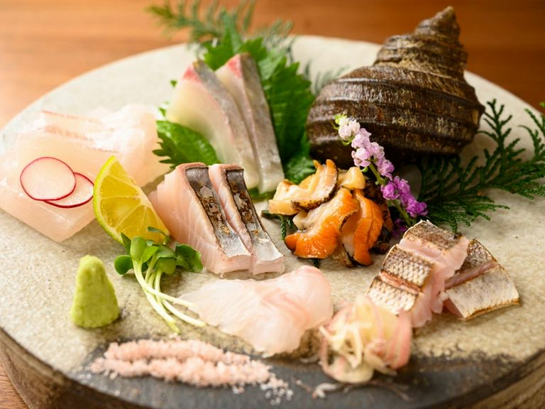 瀬戸内の新鮮な魚介類による『旬のお造り』