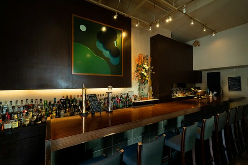 落ち着いた雰囲気の店内