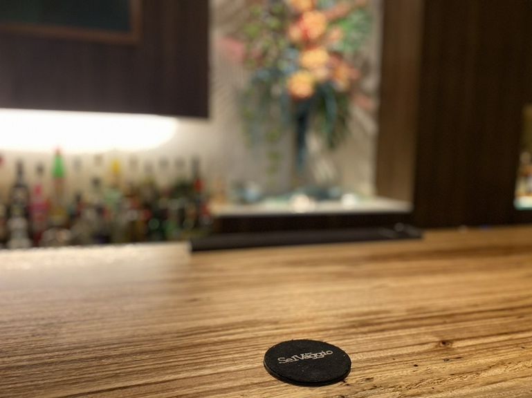 バーとして、お一人様もお気軽に