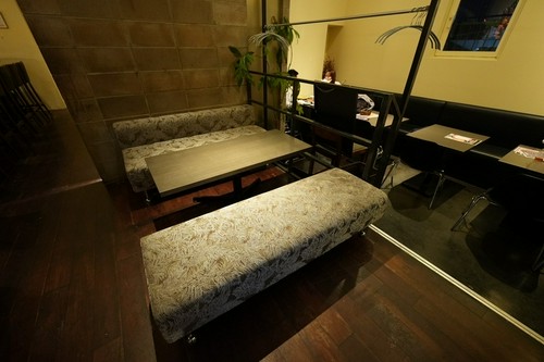 存在感のあるソファー席