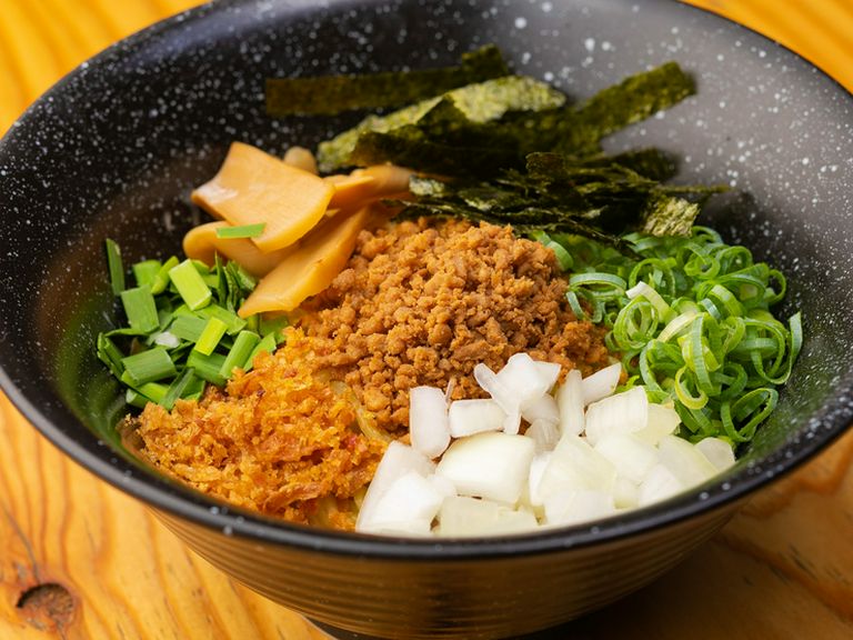 〆におすすめの『あかふじ特製肉味噌油そば』