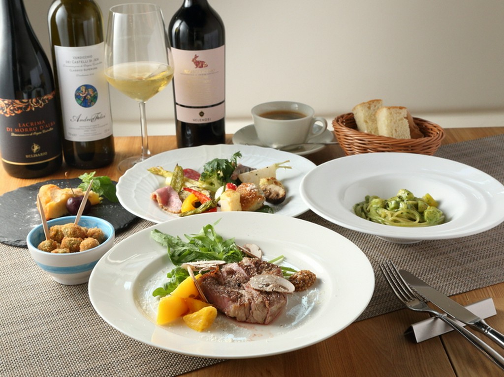 ボリュームもたっぷり、人気の『シェフの気まぐれコース』