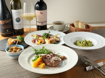 ボリュームもたっぷり、人気の『シェフの気まぐれコース』