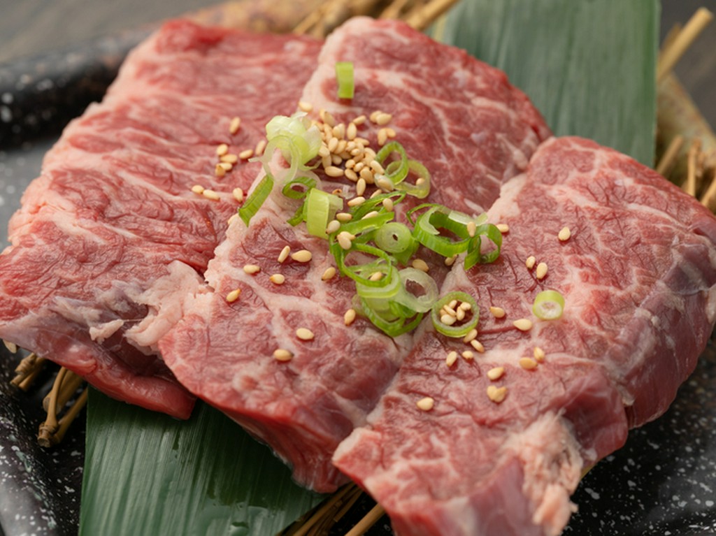 「まずはコレ」と頼みたくなる、お店定番の『厚切りハラミ』