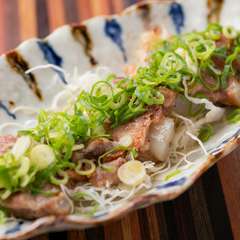 煮込んだ軟骨の新食感が楽しい『豚軟骨の塩焼』