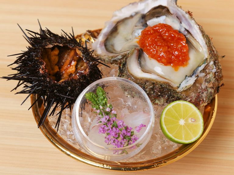 和食一筋の店主が自ら厳選する『おまかせ料理より一品 お造り』