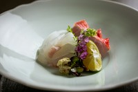 旬のお造りは、その日に一番オススメなものでご用意致します。