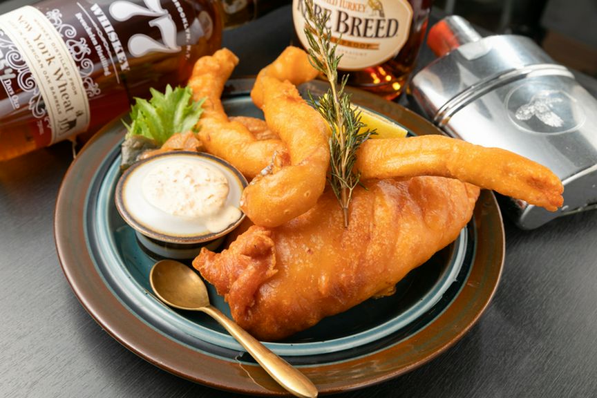 “料理”として楽しめる完成度の高さが自慢『本場のフィッシュ&チップス』