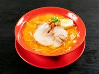 口いっぱいに広がる海老の甘みと香り!『濃厚海老みそラーメン』