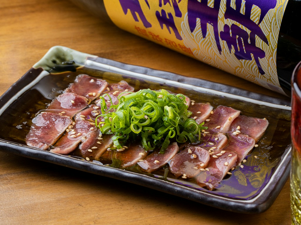 コリコリした食感がクセになる『鶏ズリ刺』