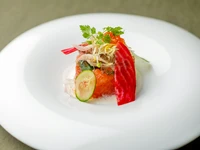 コース料理の幕を開ける華やかな一皿『オードブル』