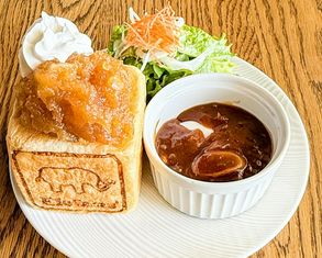 大象咖啡館和酒吧