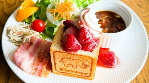 いちごジャム食パン