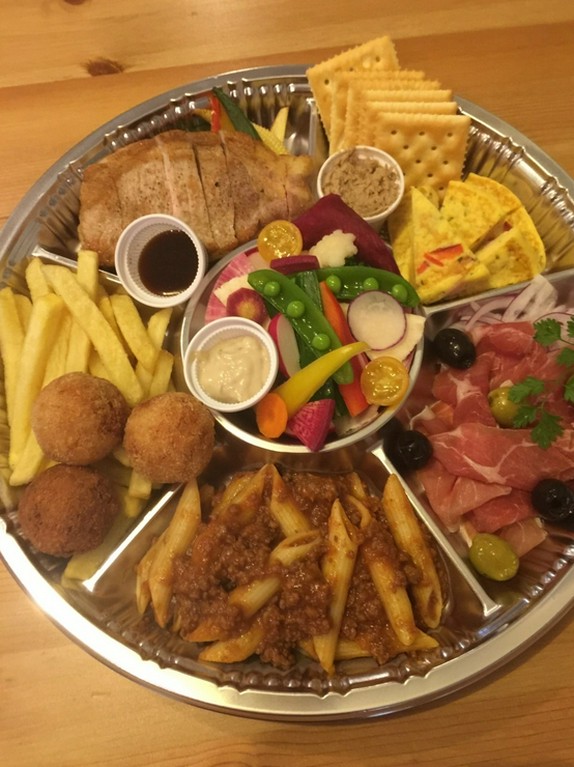 豊富なメニューがテイクアウト出来ます