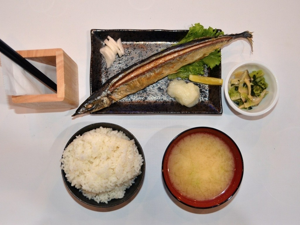 さんまの塩焼きランチ